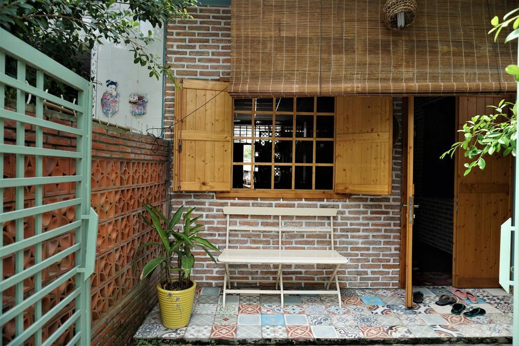 Nam Thi Holiday Home Cái Bè Exteriör bild
